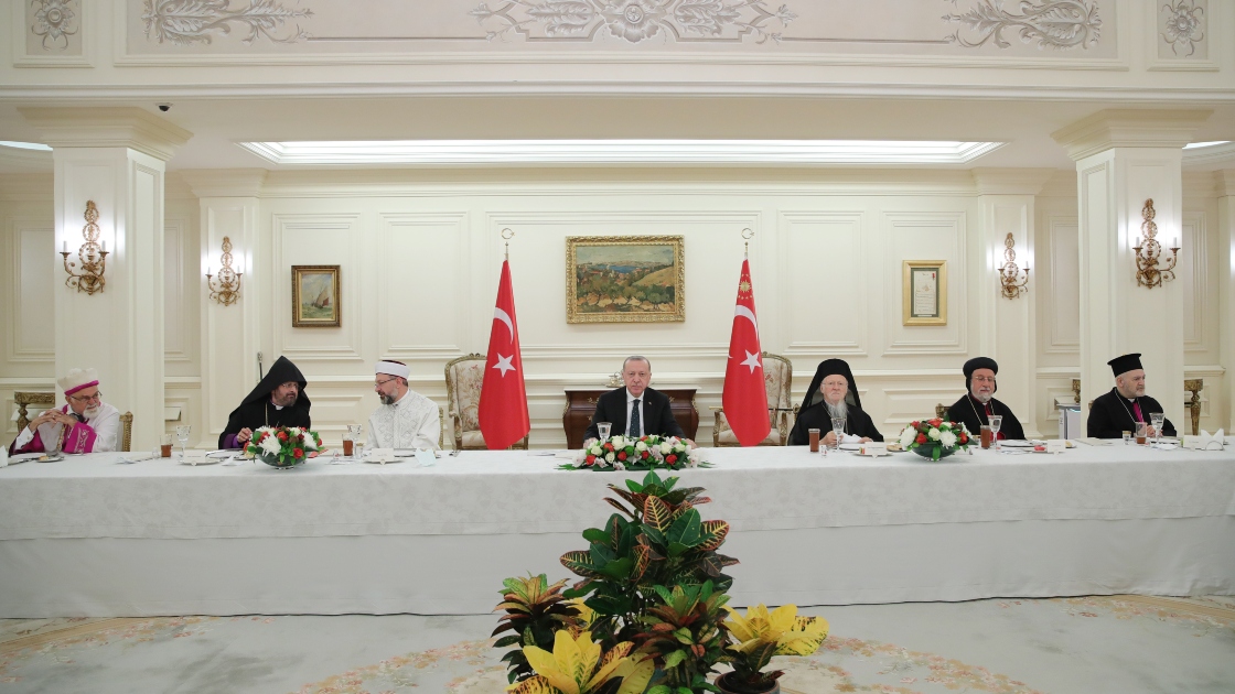 Erdoğan azınlık kurumlarından yöneticilerle iftarda buluştu